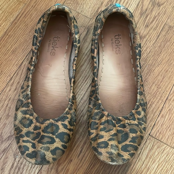 Tieks Leopard Size 7 - Picture 1 of 7